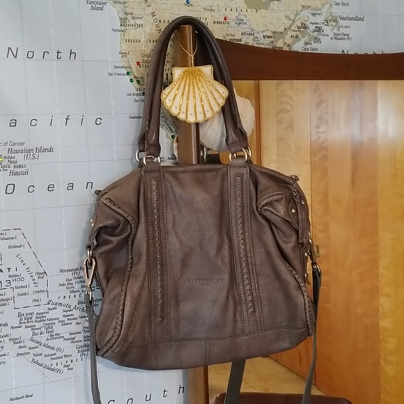 Liebeskind Handbags - Liebeskind gray leather crossbody purse